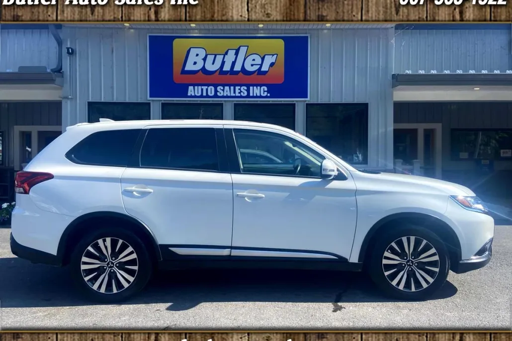 2020 Mitsubishi Outlander SE S-AWC photo 1