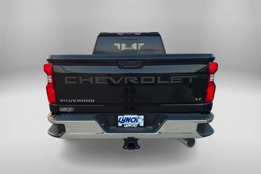 2025 Chevrolet Silverado 2500HD LT photo 1