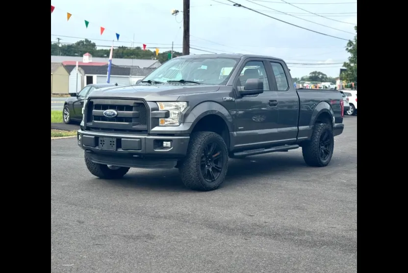 2015 Ford F-150 XL photo 1