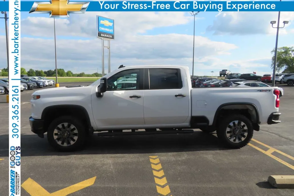 2022 Chevrolet Silverado 2500HD Custom photo 1