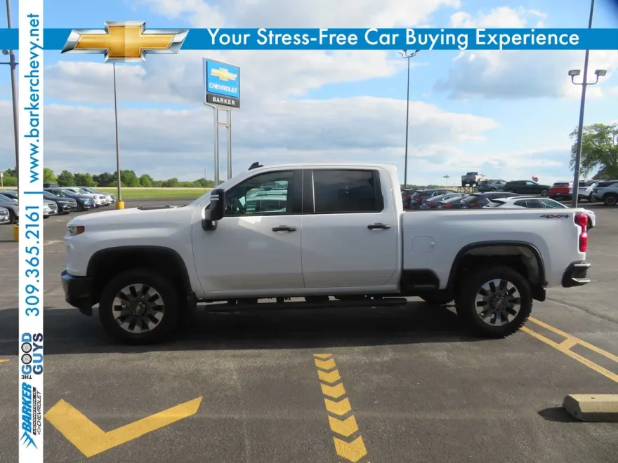 2022 Chevrolet Silverado 2500HD Custom photo 1
