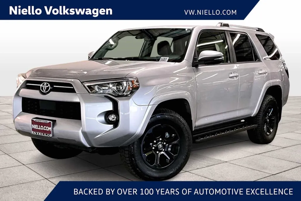 2023 Toyota 4Runner SR5 Premium photo 1