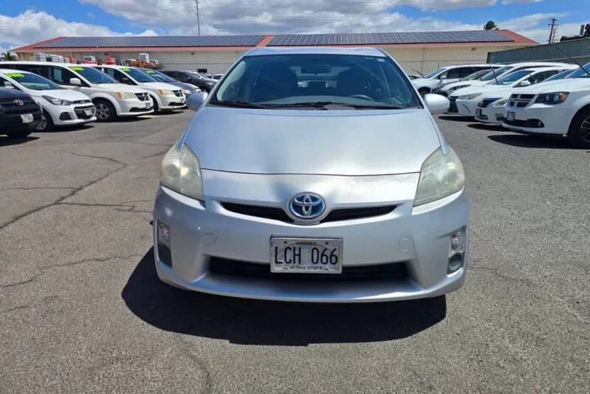 2011 Toyota Prius photo 1