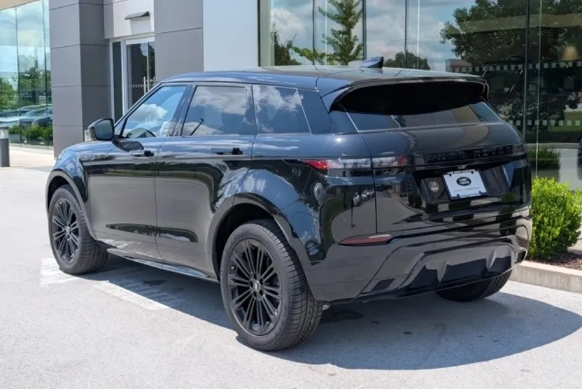 2024 Land Rover Range Rover Evoque Dynamic SE photo 1