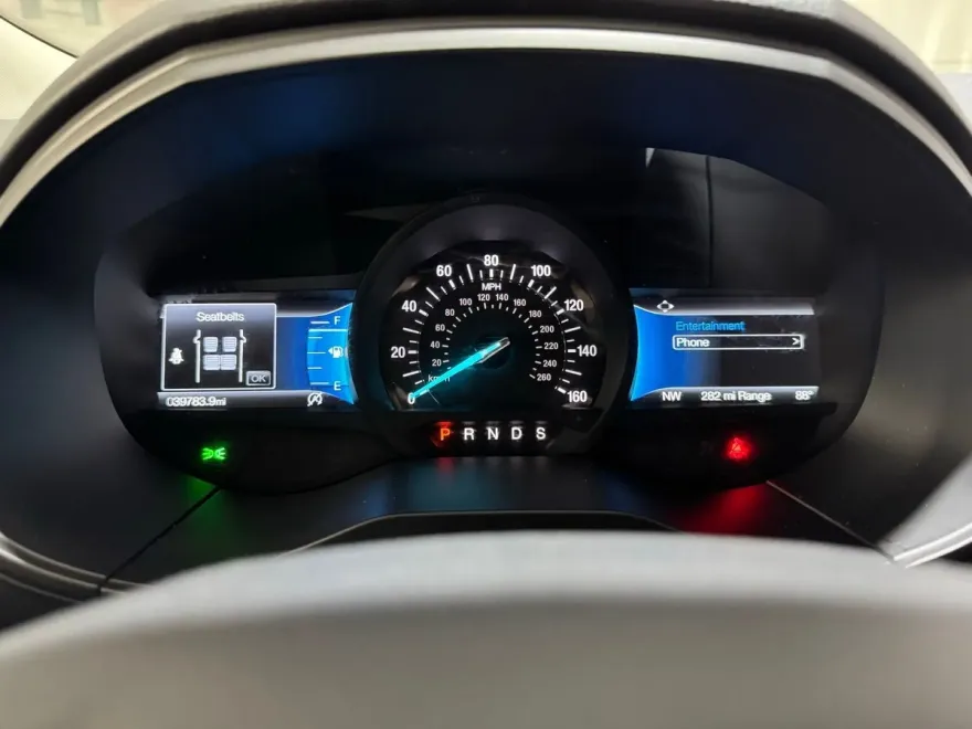 2024 Ford Edge SEL photo 17