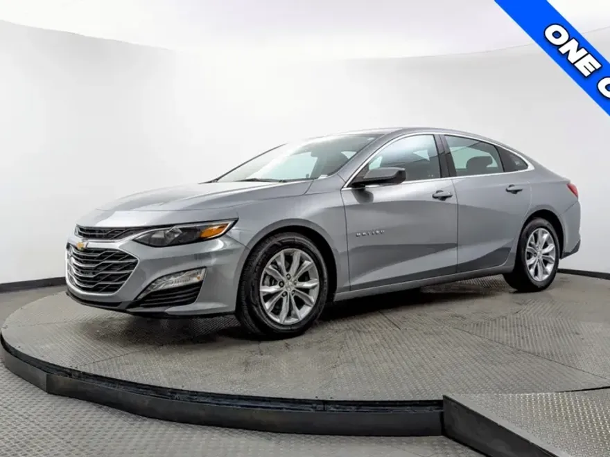 2023 Chevrolet Malibu 1LT photo 1