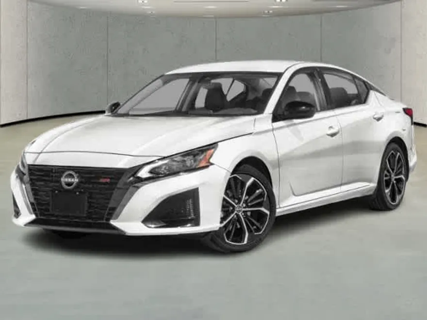 2025 Nissan Altima SR photo 1