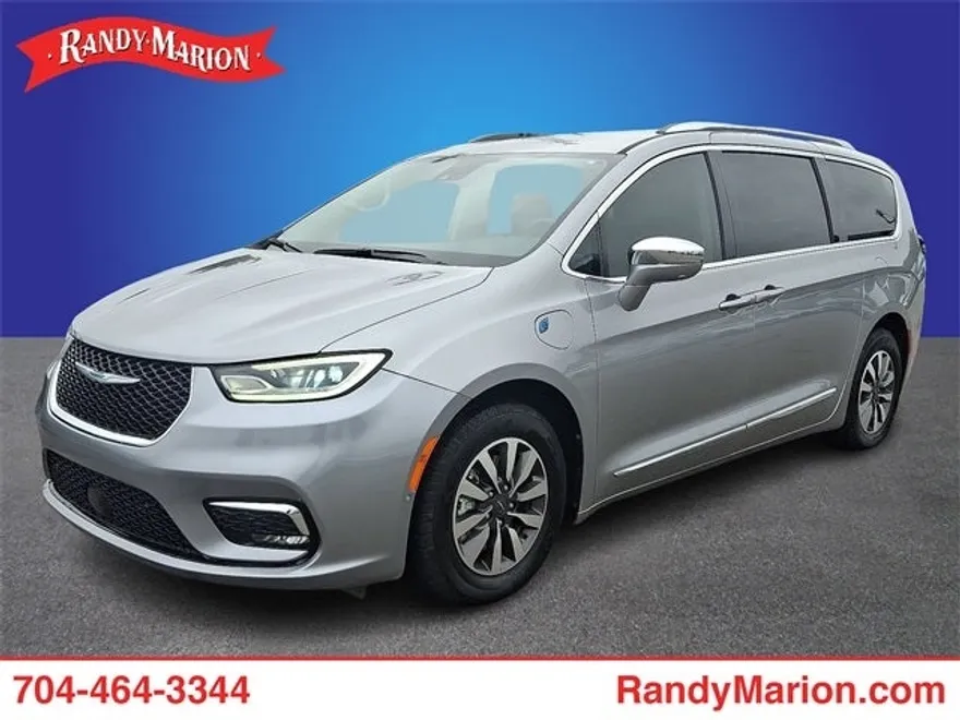 2021 Chrysler Pacifica Hybrid Limited photo 1