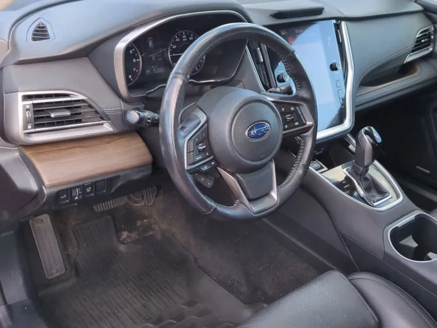 2020 Subaru Outback Limited photo 1