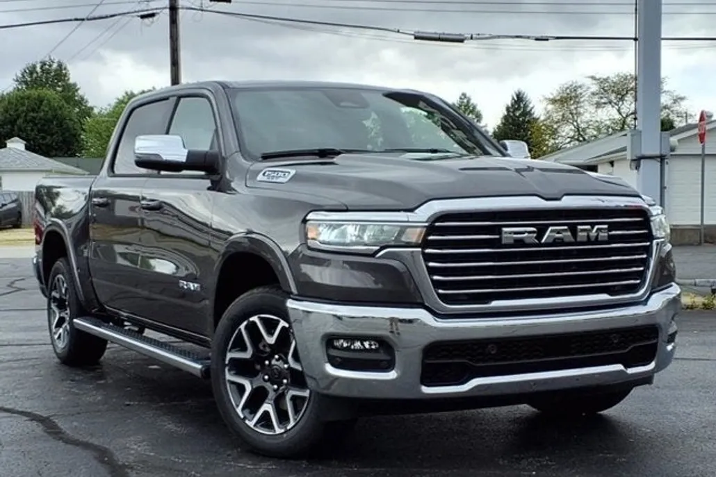 2025 Ram 1500 Laramie photo 1