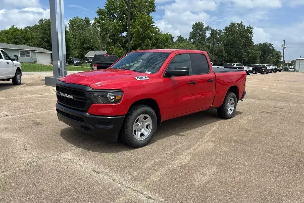 2024 Ram 1500 Tradesman photo 1