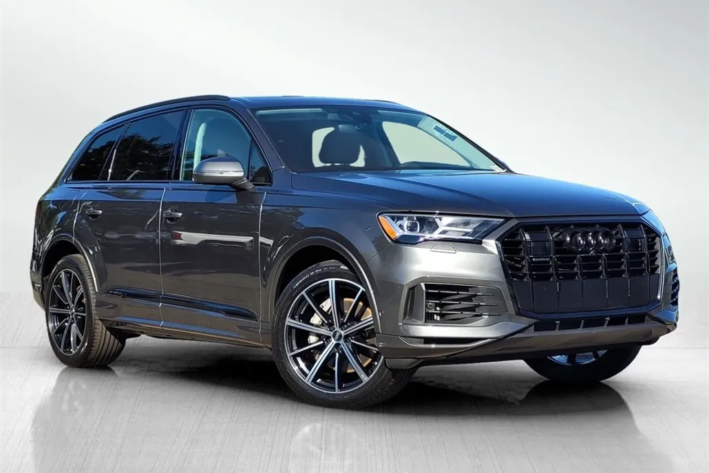 2022 Audi Q7 55 Premium Plus photo 1