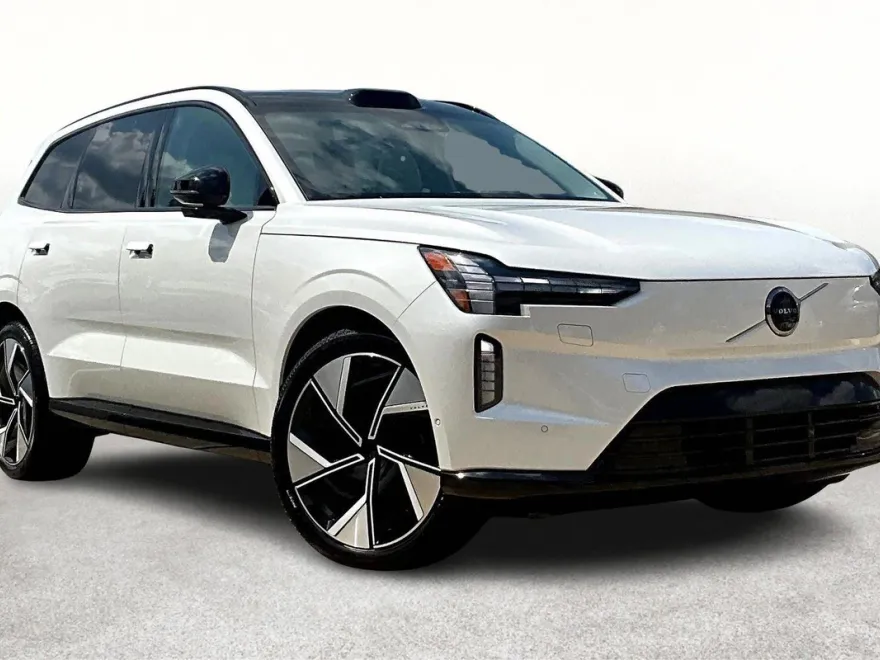 2025 Volvo EX90 Twin Motor Performance Ultra photo 1