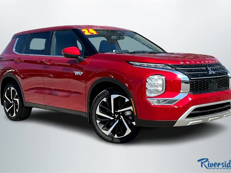 2024 Mitsubishi Outlander SE photo 1