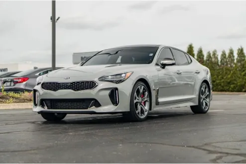 2020 Kia Stinger GT2 photo 1