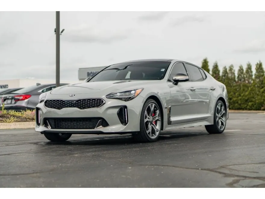 2020 Kia Stinger GT2 photo 1