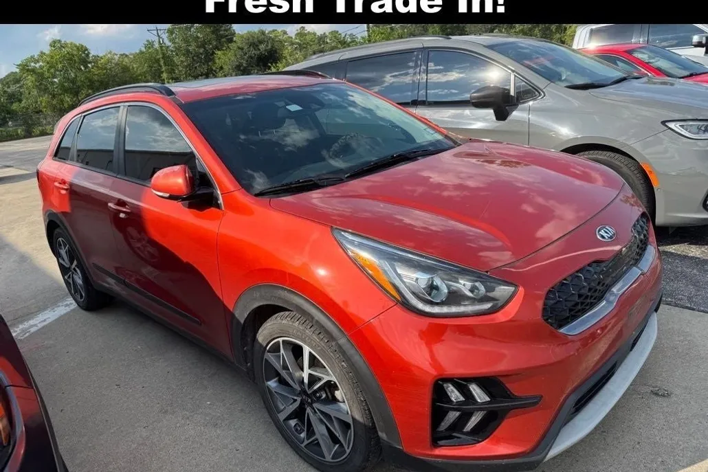 2020 Kia Niro Touring photo 1
