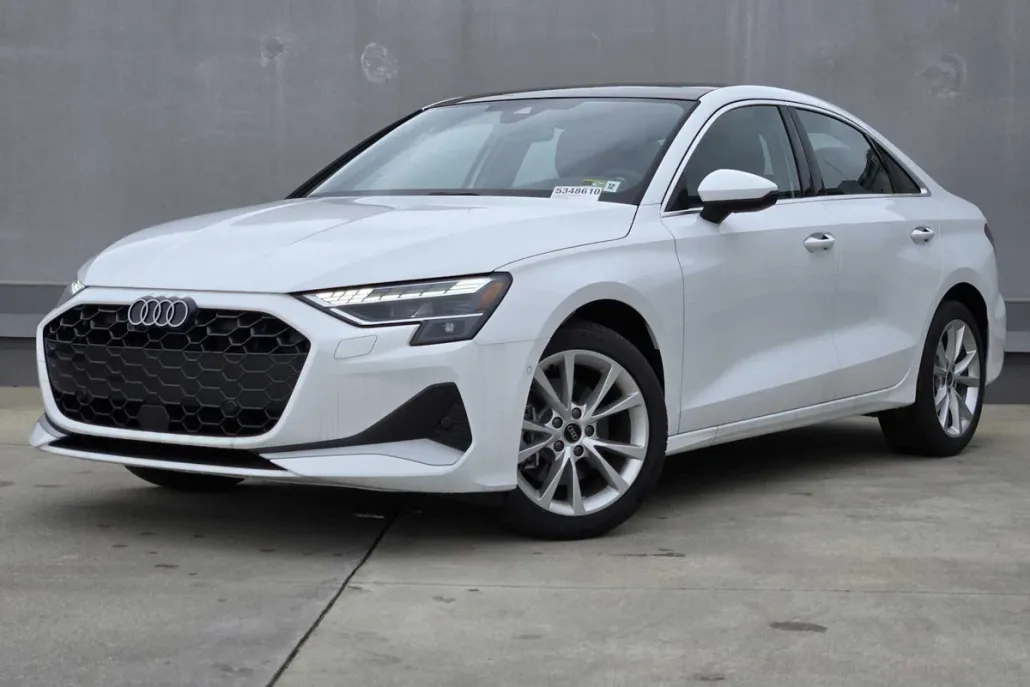 2025 Audi A3 2.0T Premium photo 1