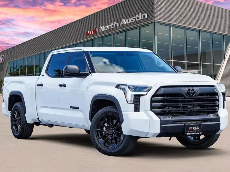 2023 Toyota Tundra SR5 photo 1