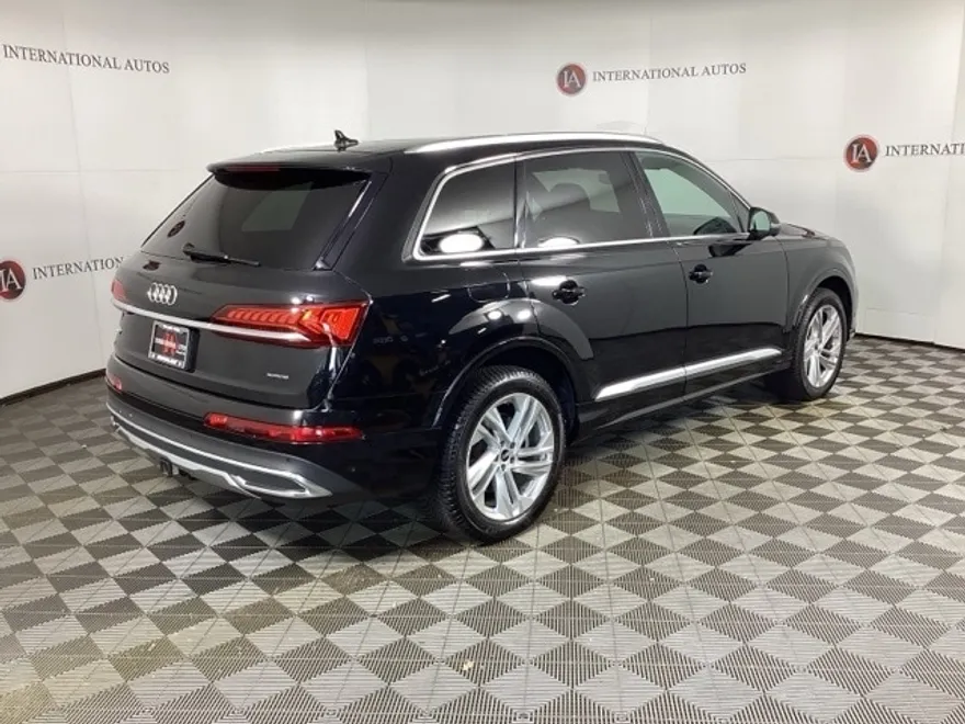 2022 Audi Q7 45 Premium Plus photo 1