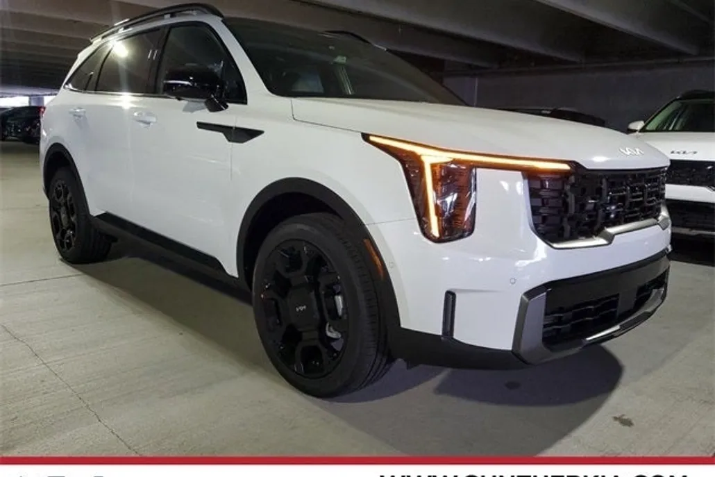 2024 Kia Sorento X-Line SX Prestige photo 1