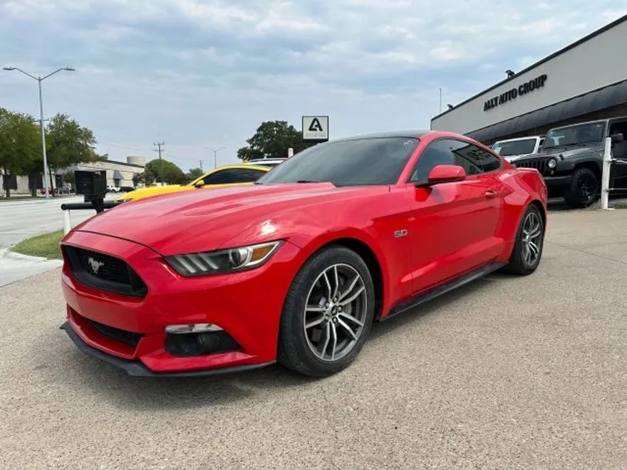 2017 Ford Mustang GT photo 1
