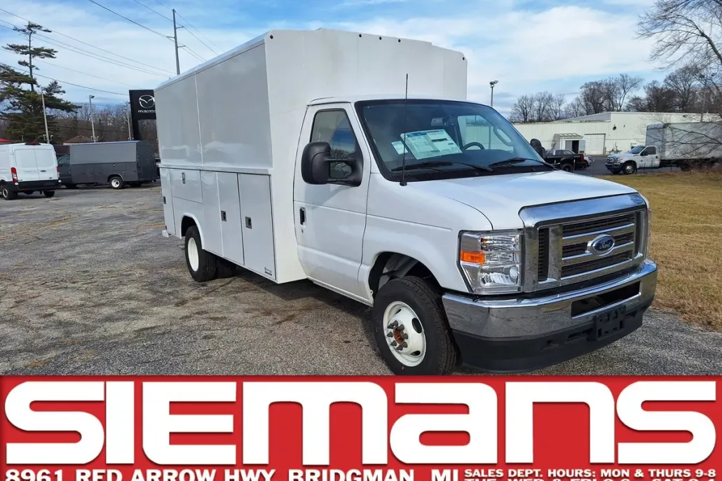 2024 Ford E-350 photo 1