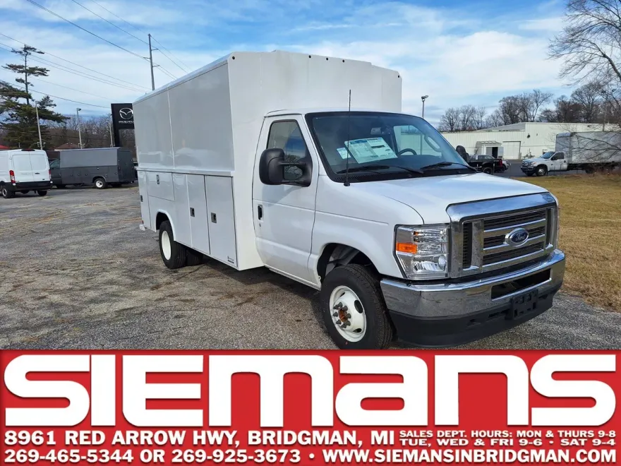 2024 Ford E-350 photo 1