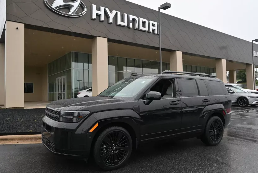 2025 Hyundai Santa Fe Calligraphy photo 1
