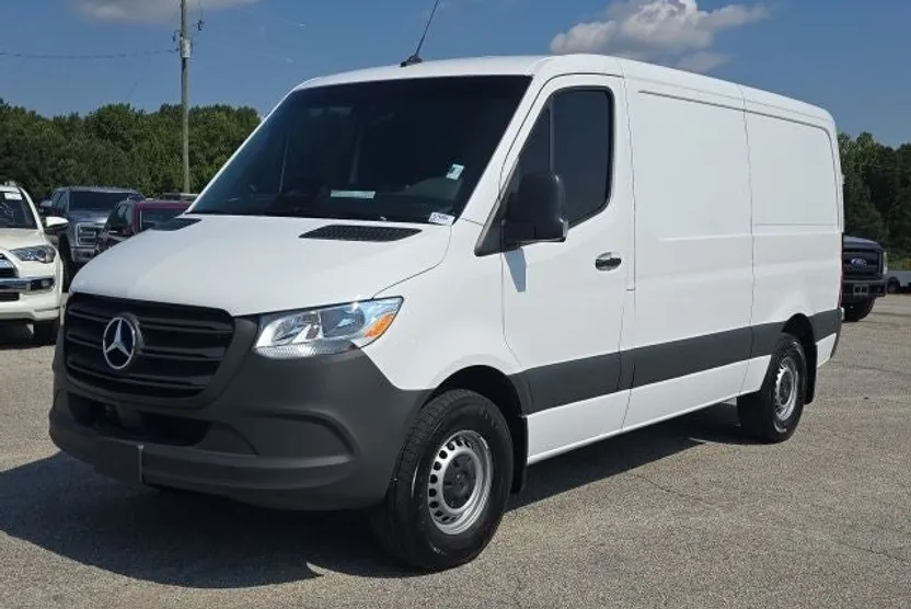 2025 Mercedes Benz Sprinter 2500 144 WB photo 1