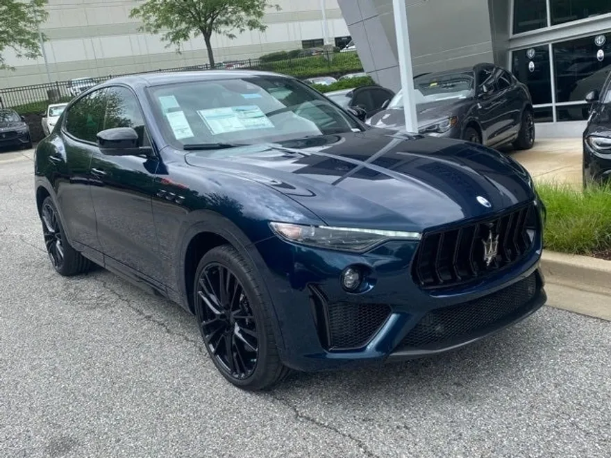2024 Maserati Levante Trofeo photo 1