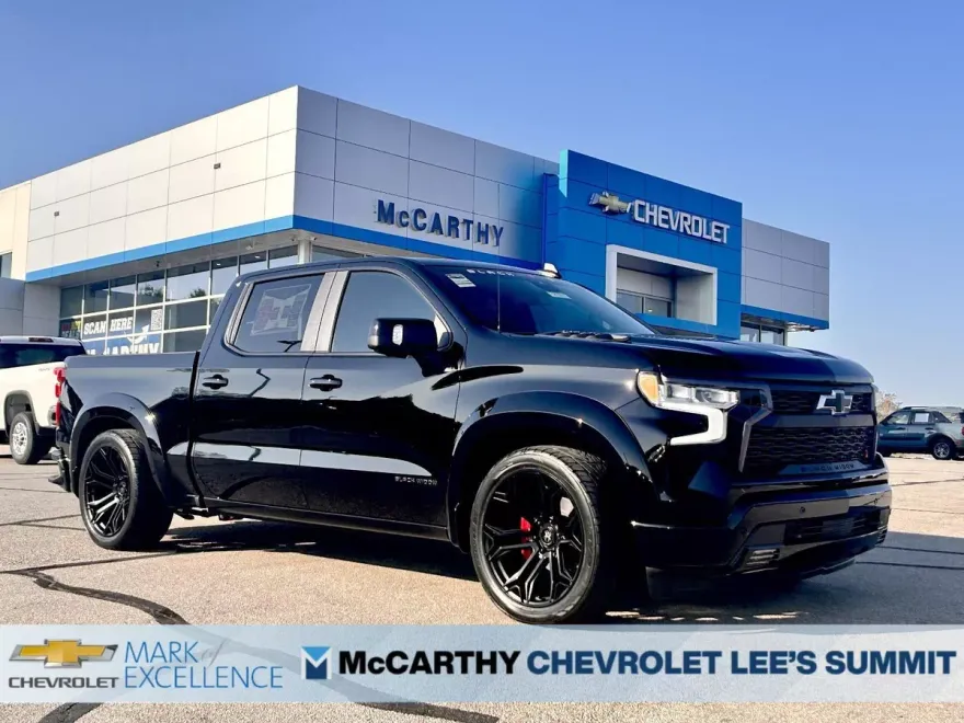 2025 Chevrolet Silverado 1500 RST photo 1