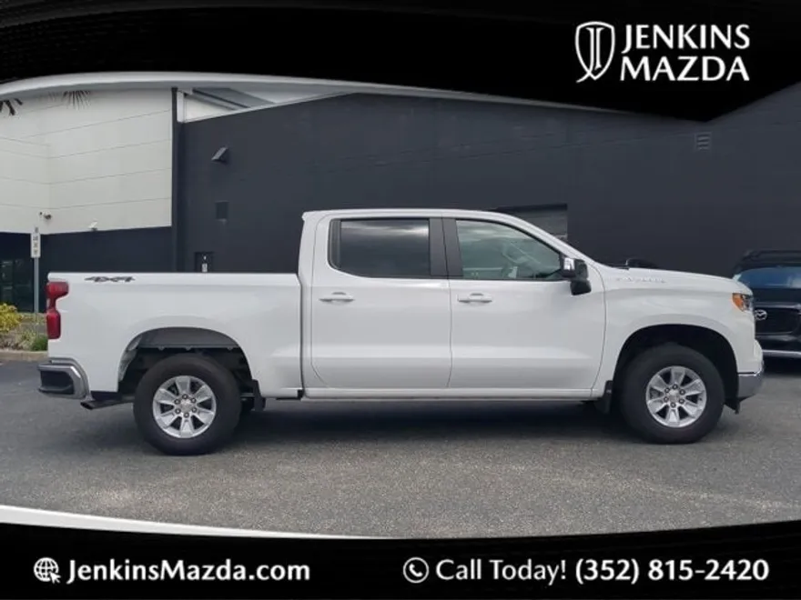 2025 Chevrolet Silverado 1500 LT photo 1
