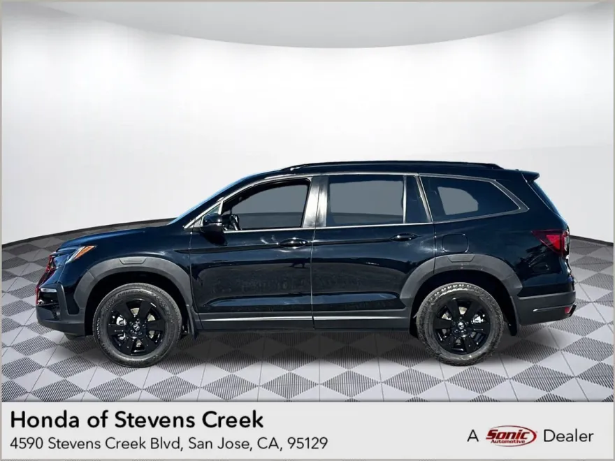 2022 Honda Pilot TrailSport photo 1