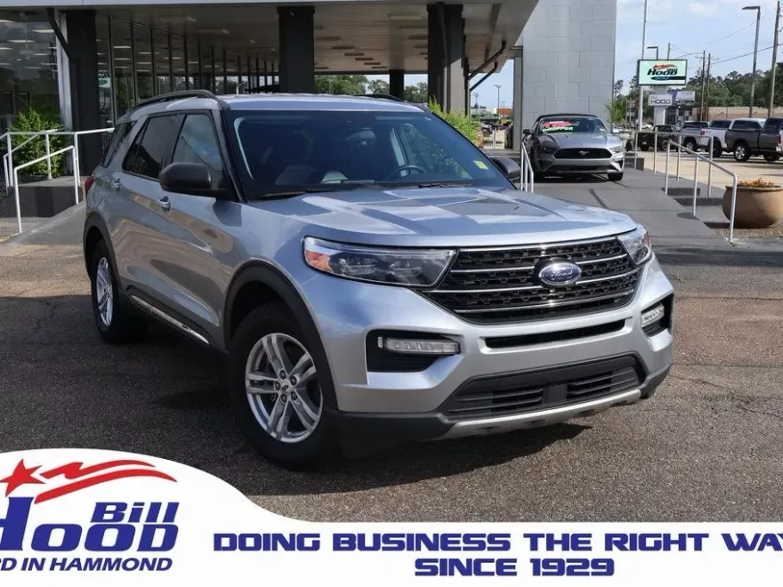 2023 Ford Explorer Limited photo 1