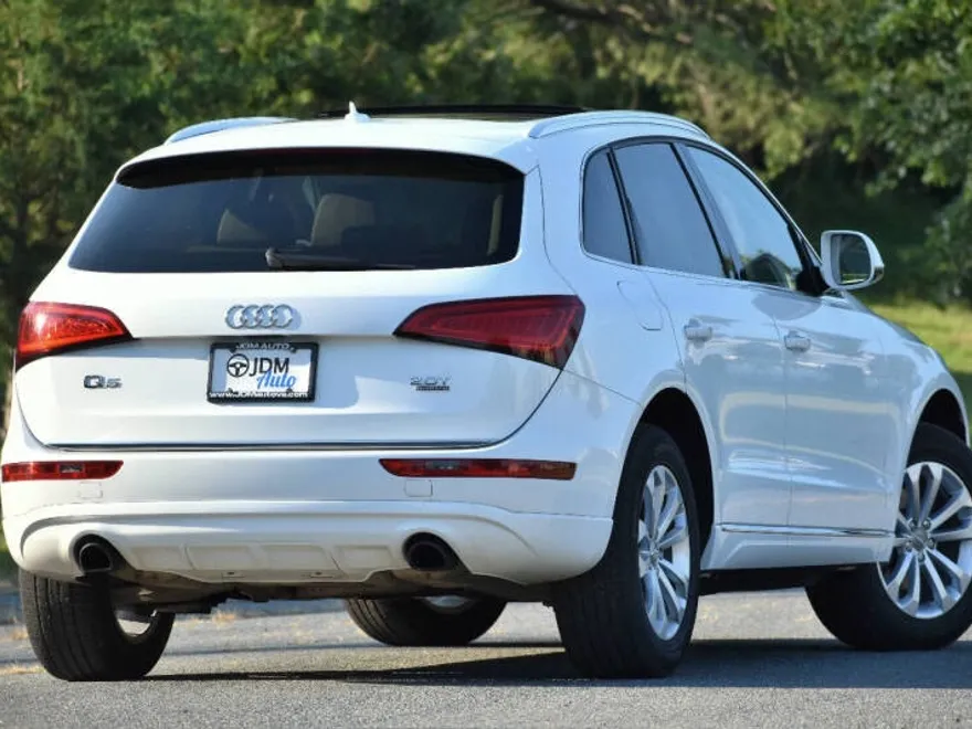 2015 Audi Q5 2.0T Prestige Hybrid TDI Premium Plus photo 1