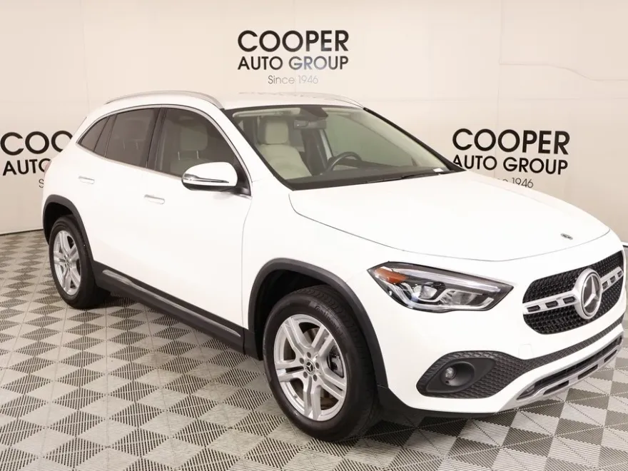 2023 Mercedes Benz GLA 250 photo 1