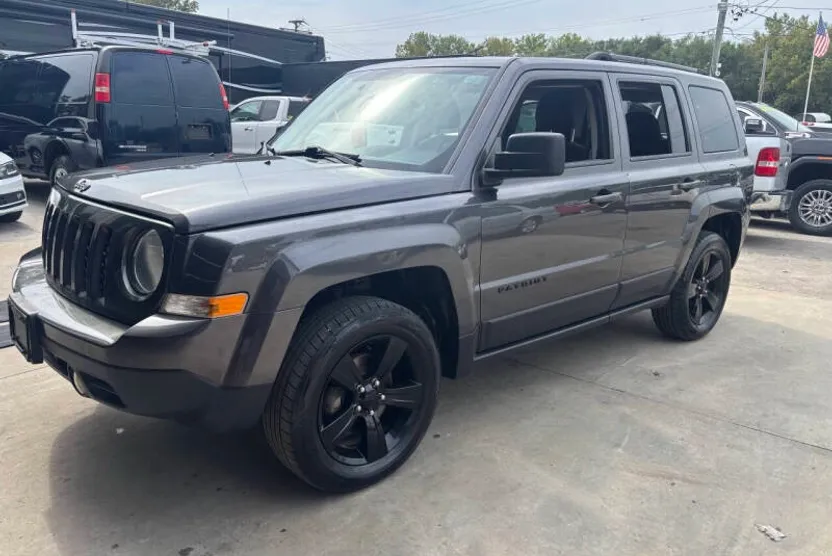 2015 Jeep Patriot Altitude Edition photo 1