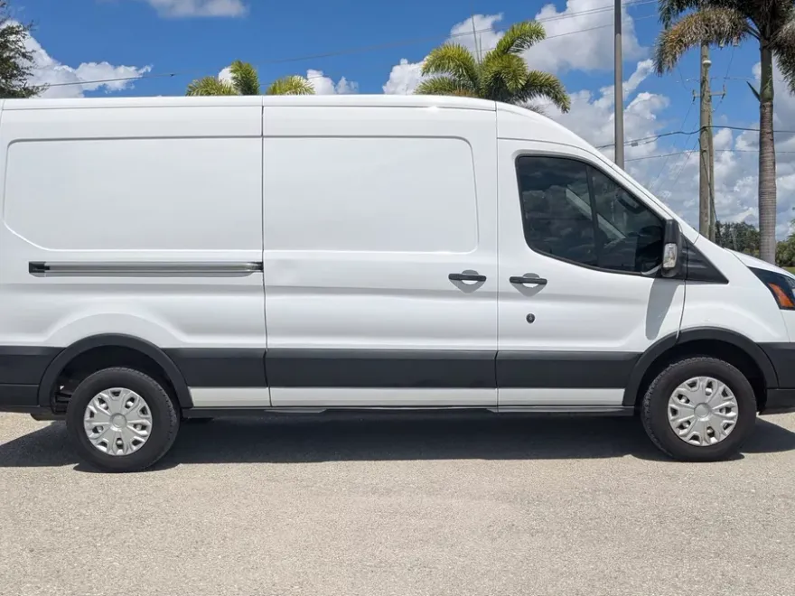 2019 Ford Transit Van photo 1