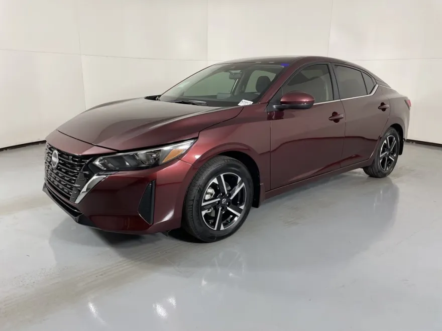 2025 Nissan Sentra SV photo 1