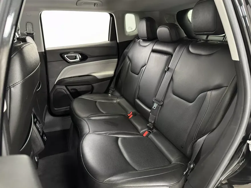 2022 Jeep Compass Limited photo 1