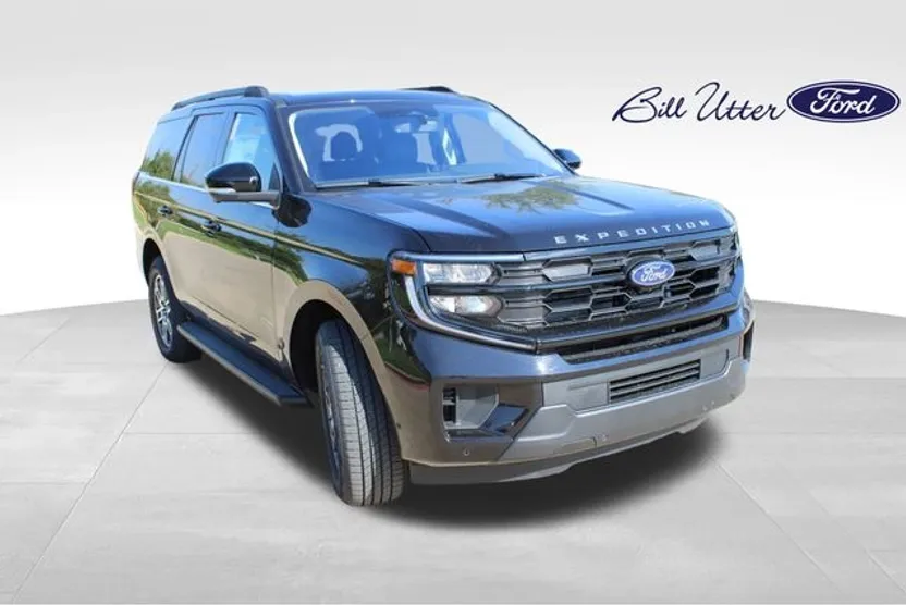 2025 Ford Expedition photo 1