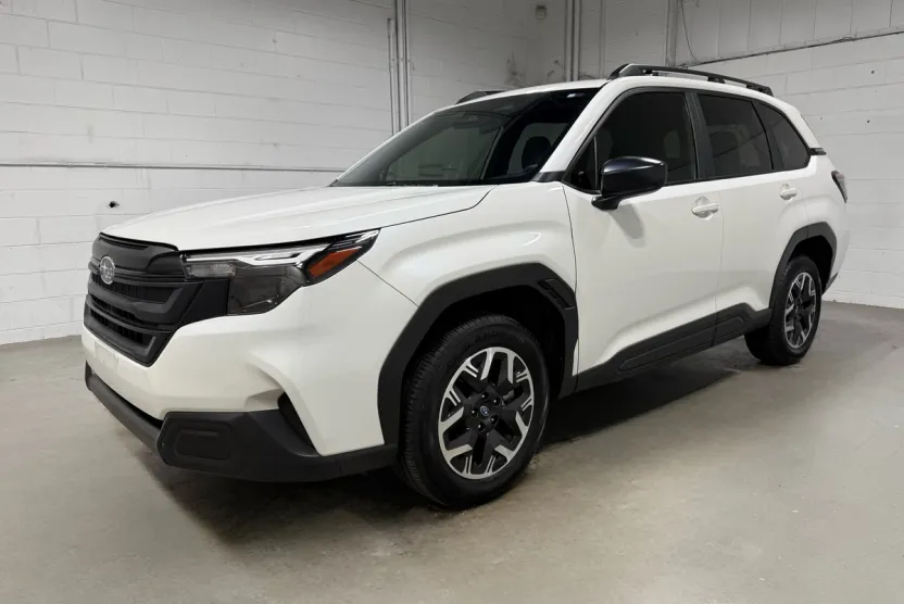 2025 Subaru Forester photo 1