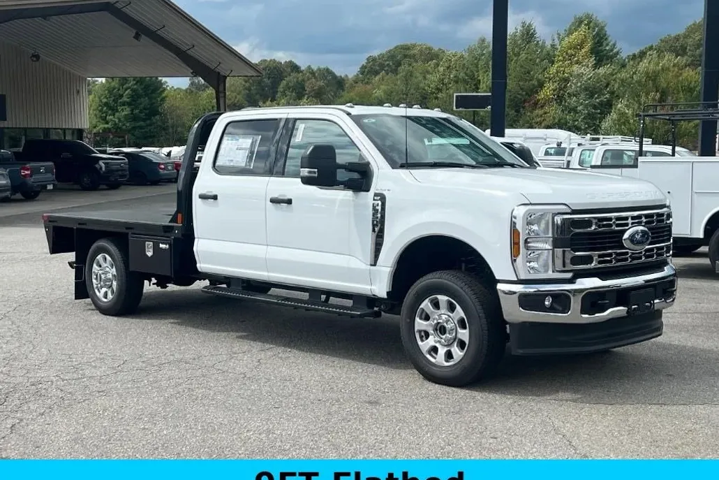 2024 Ford F-350 XLT photo 1