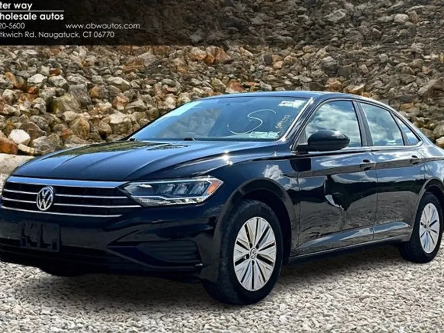 2019 Volkswagen Jetta R-Line photo 1