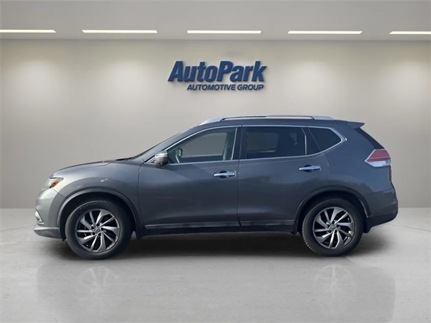 2015 Nissan Rogue SL photo 1