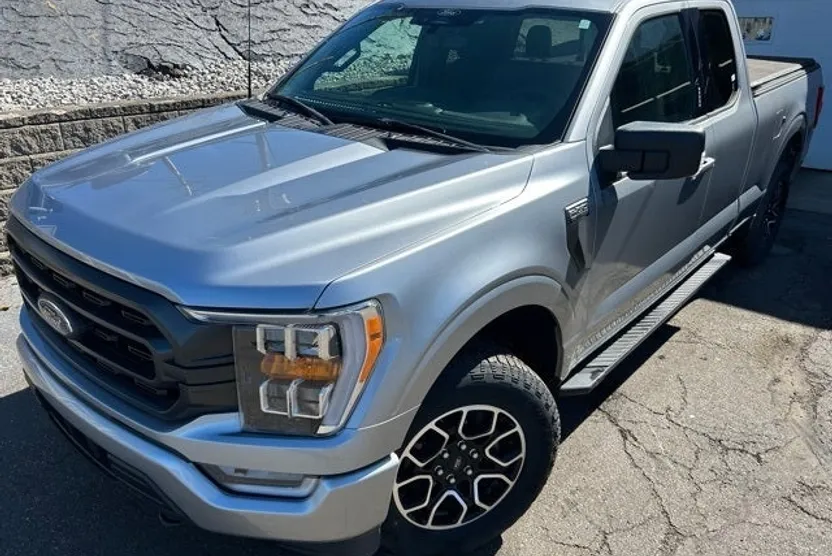 2022 Ford F-150 XLT photo 1