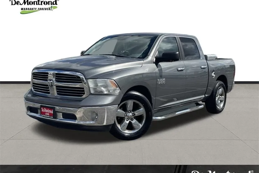 2013 Ram 1500 SLT photo 1