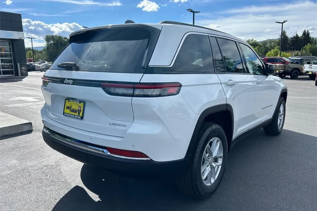 2025 Jeep Grand Cherokee Laredo X photo 1