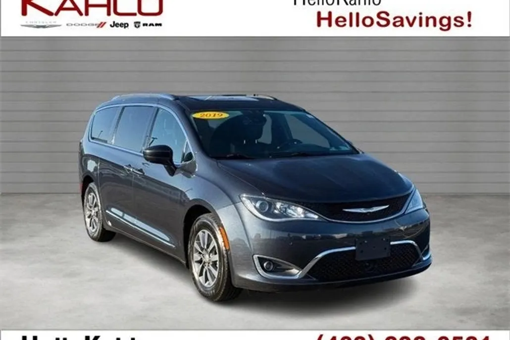 2019 Chrysler Pacifica Touring Plus 35th Anniversary photo 1